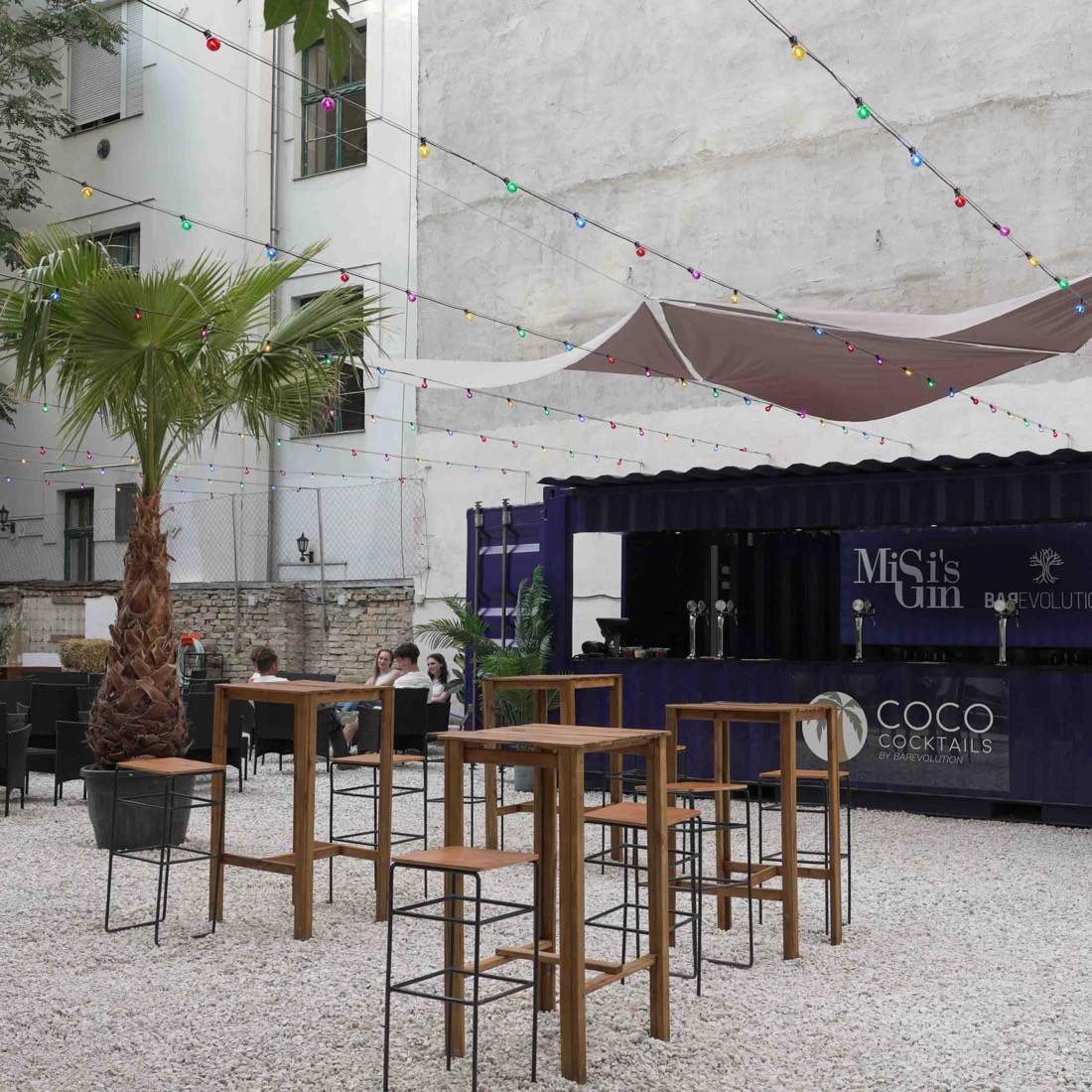 Coco Cocktail Bar
